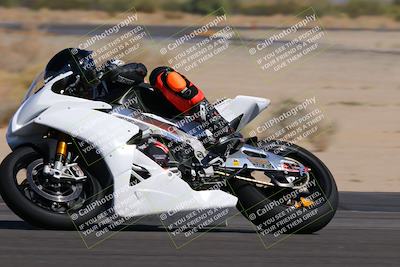 media/Oct-08-2022-SoCal Trackdays (Sat) [[1fc3beec89]]/Turn 16 (125pm)/